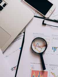 Magnifying glass: obsession with precise weight